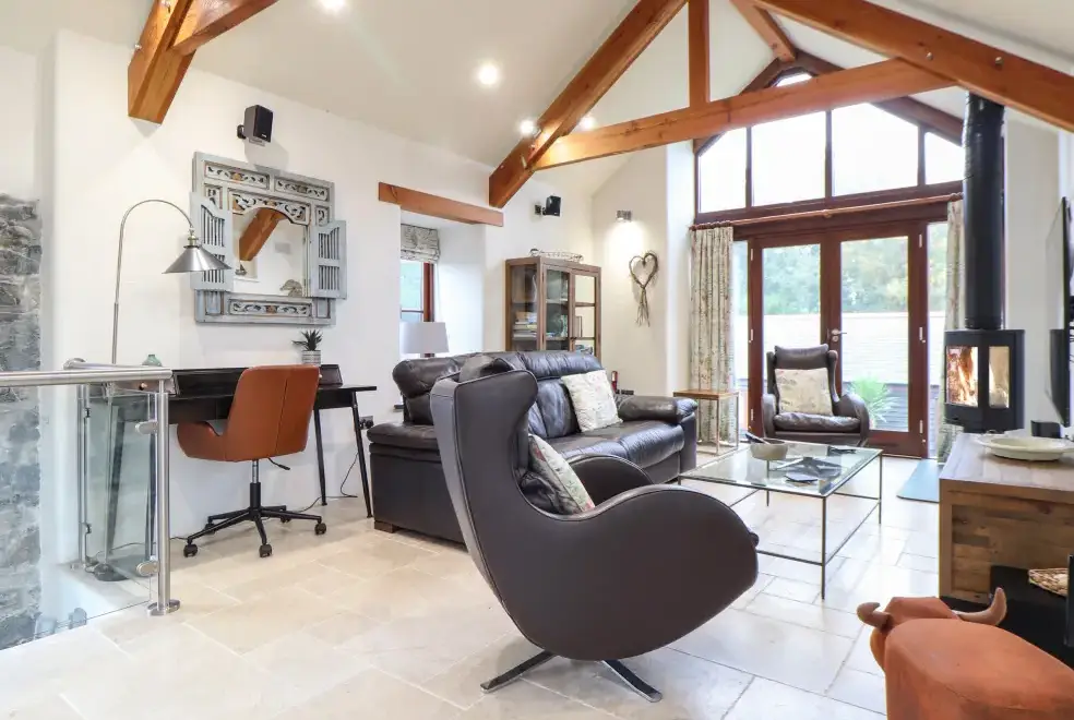 Lounge at Pol Glas Hall