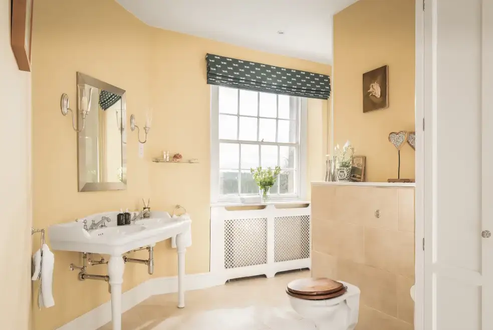 Loo at Portman House