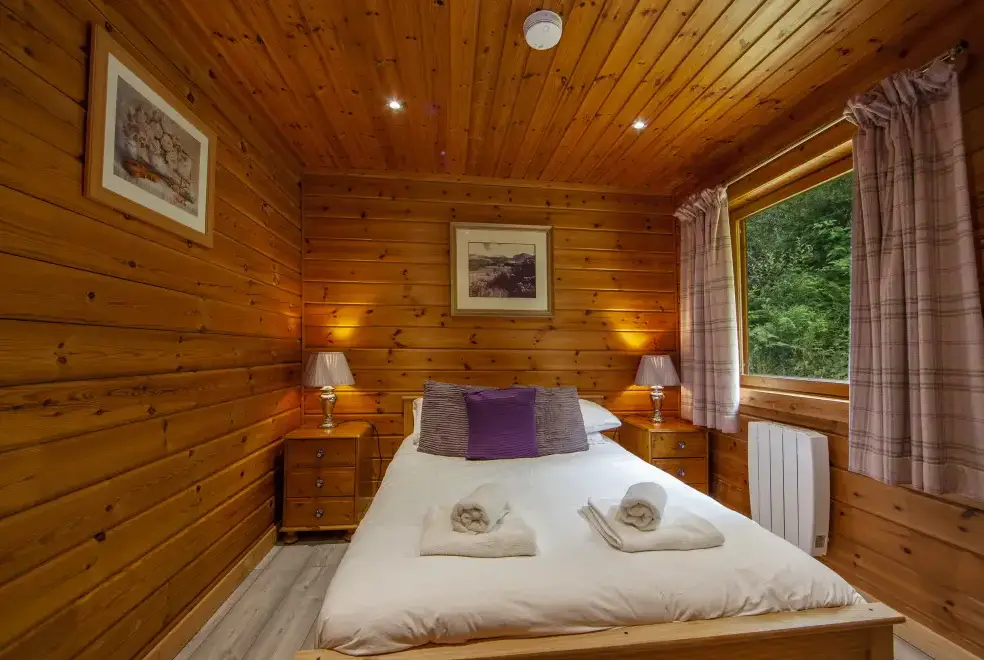 Bedroom at Portsonacahan Lodges 