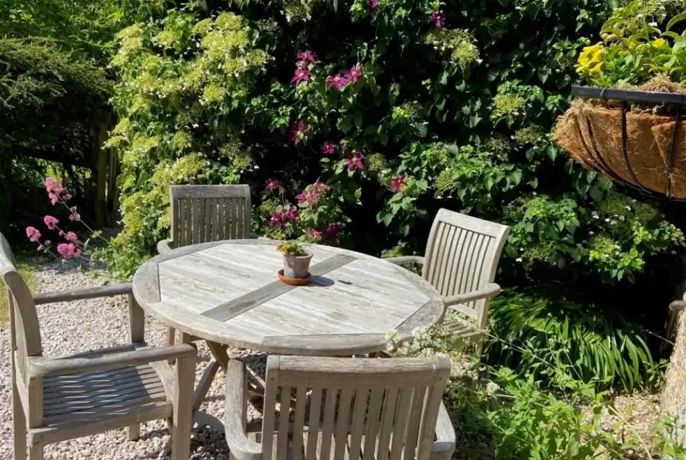 Garden furniture at Rafters, 2 bedrooms, sleeps 4, level enclosed garden, dog friendly