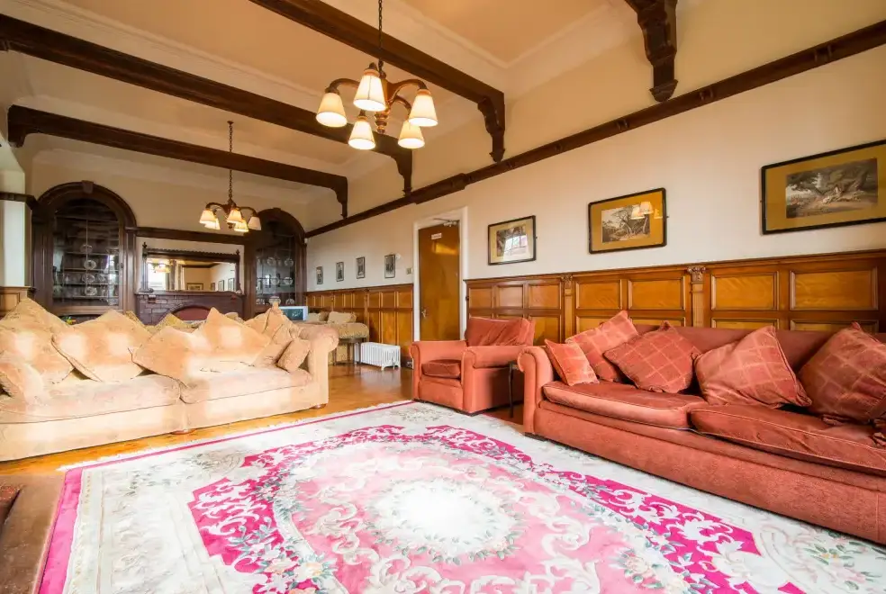 Lounge at Ravensprings