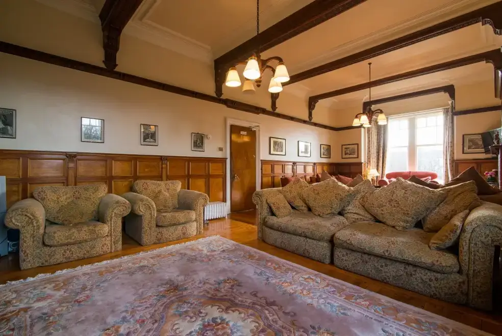 Lounge at Ravensprings