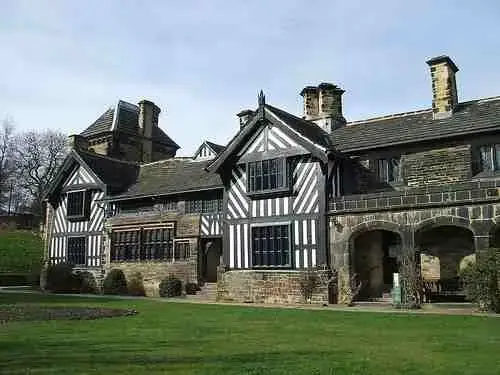 Ravensprings, from the outside