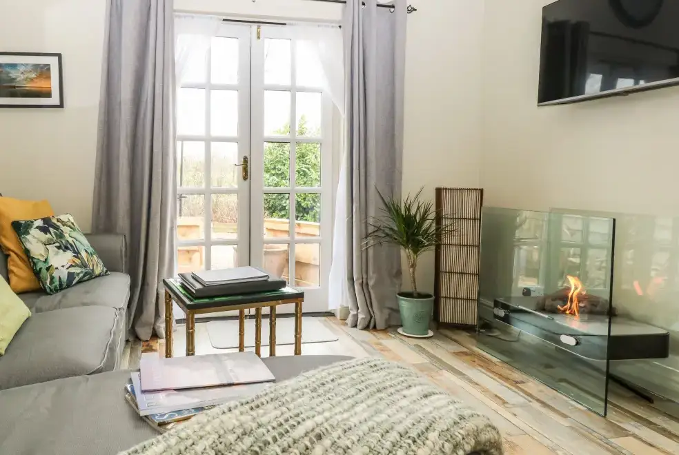 Lounge at Red Brick Retreat