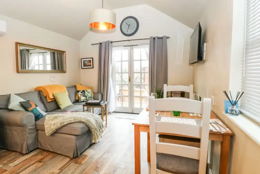 Lounge at Red Brick Retreat