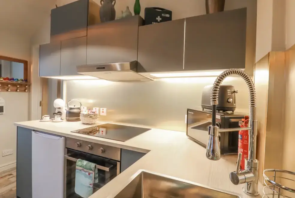 Well equipped kitchen at Red Brick Retreat