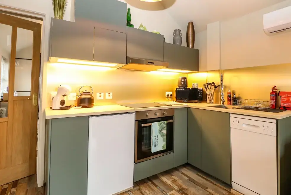 Well equipped kitchen at Red Brick Retreat