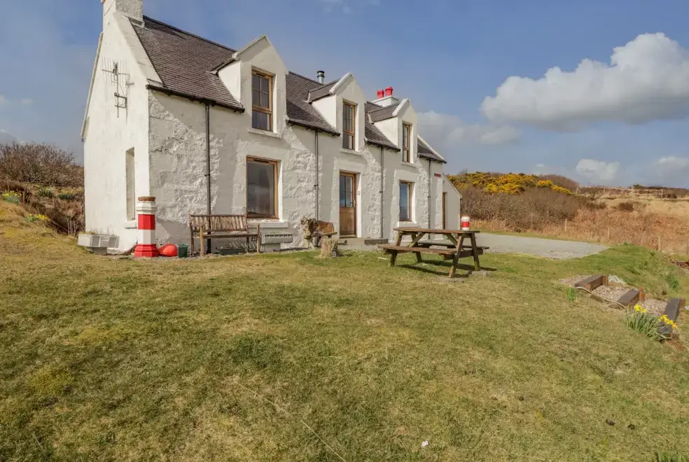 Red Chimneys Cottage, from the outside