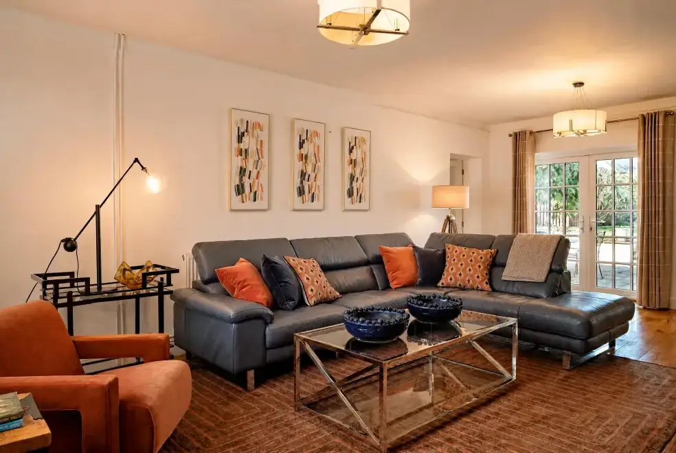 Lounge at Red Gables