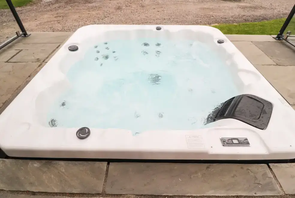 Private Hot Tub at Retreat By The Bowers