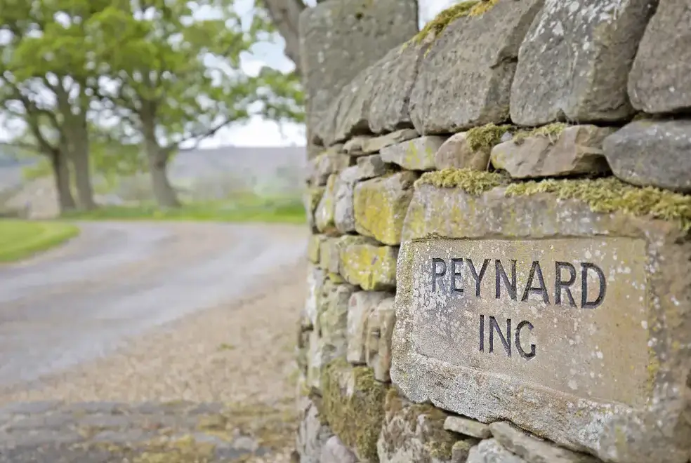 Countryside near Reynard Ing Cottage