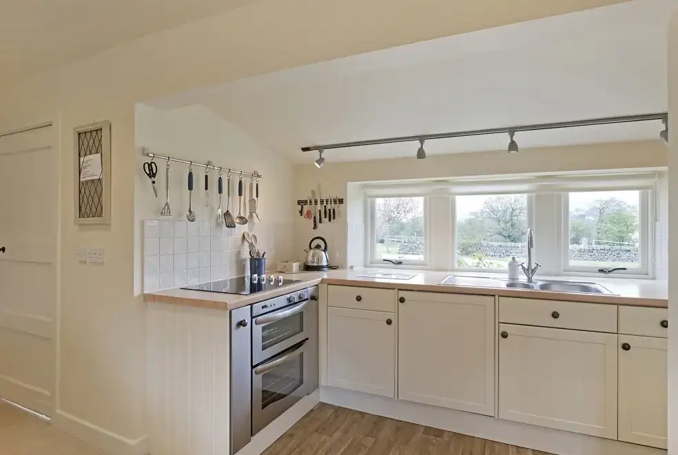 Kitchen/diner at Reynard Ing Cottage