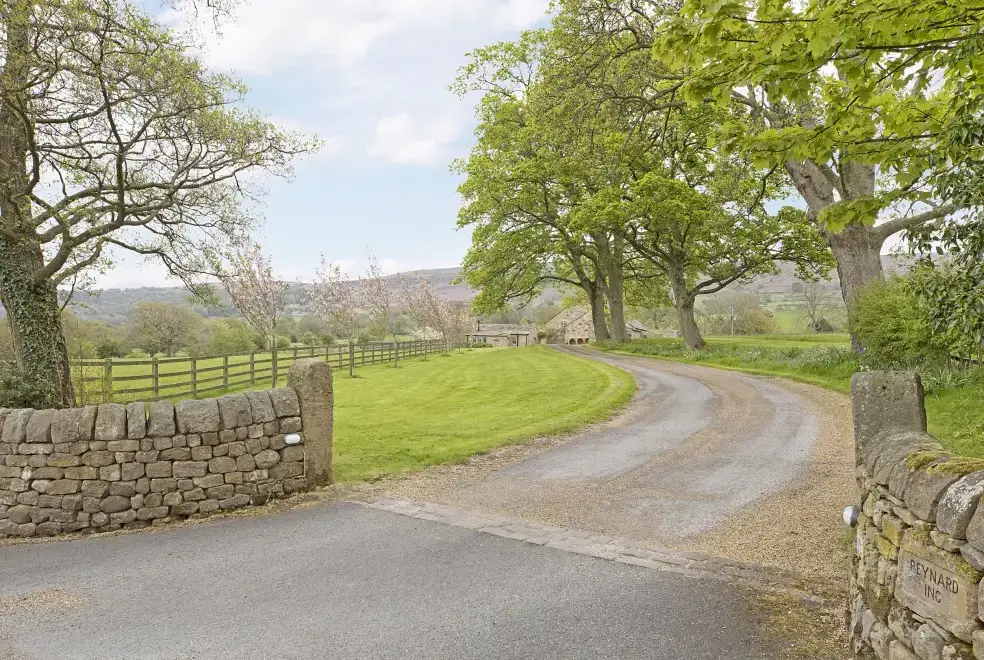 Countryside near Reynard Ing Cottage