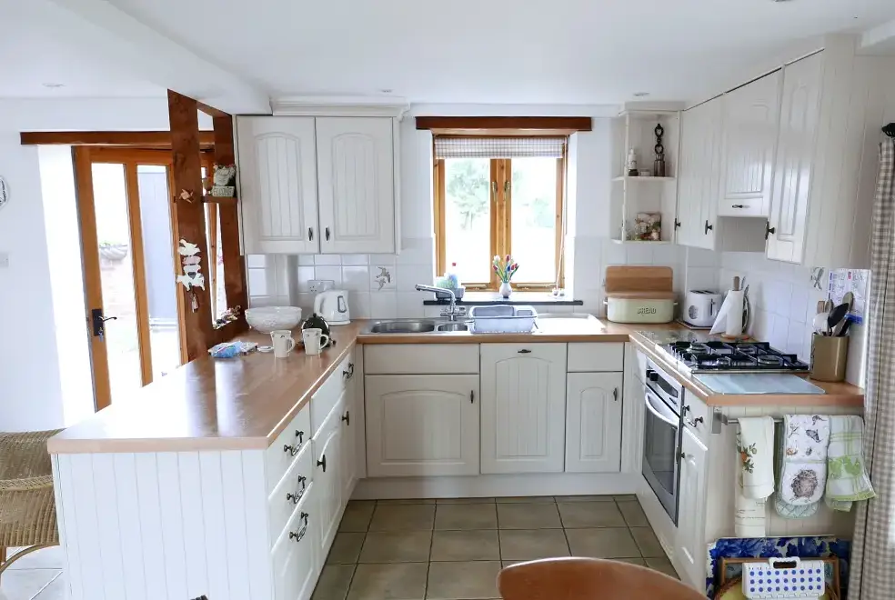 Well equipped kitchen at Rhydd Holiday Barn
