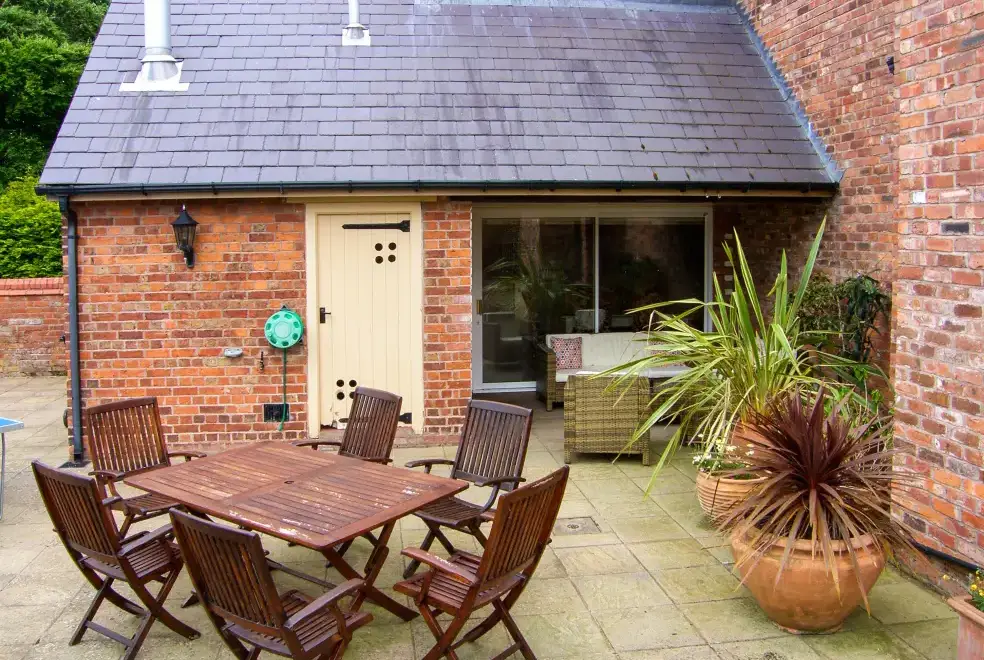 Patio area at Richmond Country House
