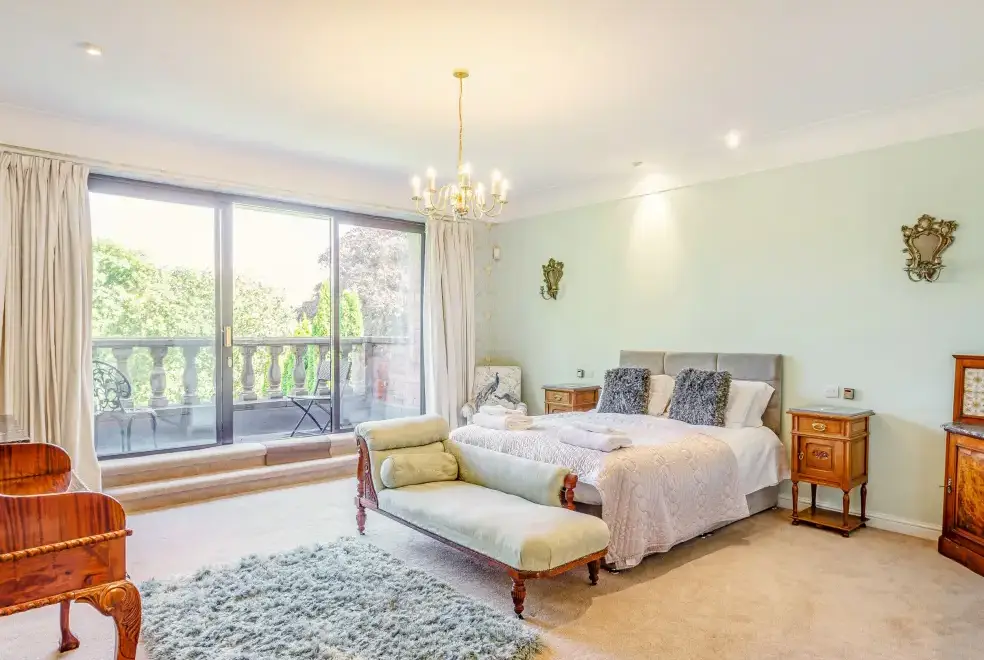 Bedroom at Richmond Country House