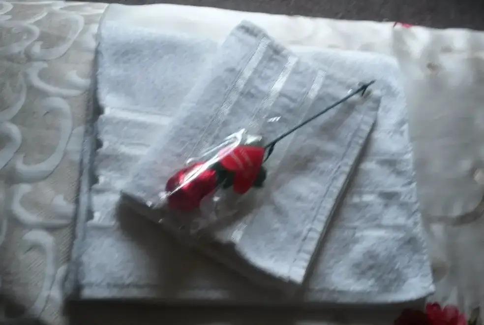 Luxurious interior at River Bank Cottage