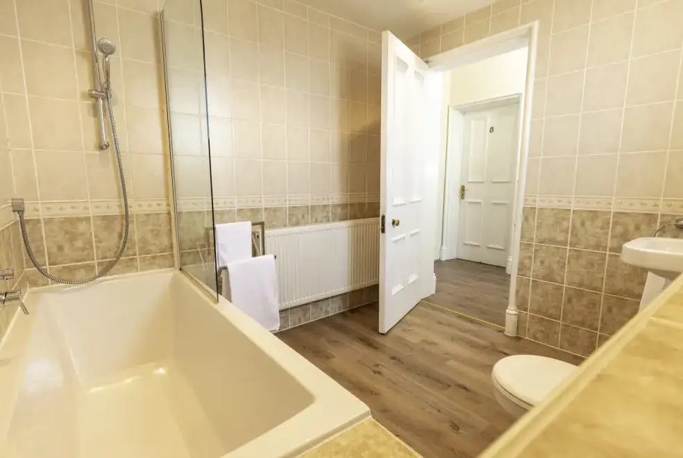 Family bathroom at Roa Island House