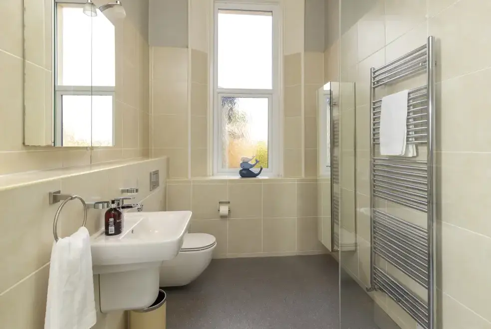 Ensuite bathroom at Roa Island House