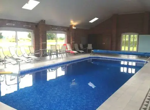 Private Swimming Pool at Roach Rest