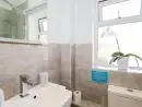 Family bathroom at Robins Corner - thumbnail photo
