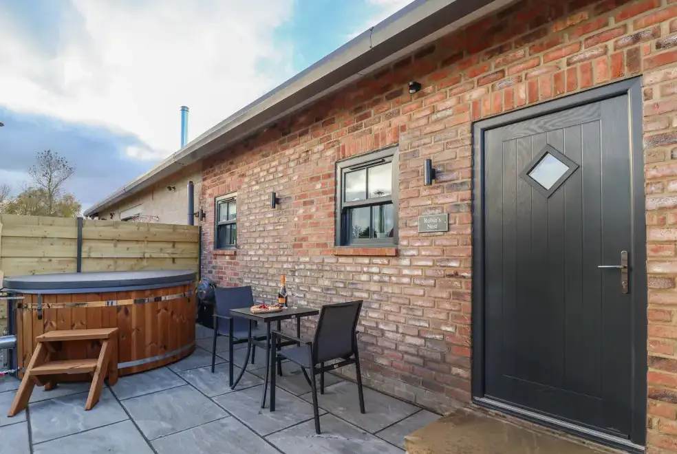 Private Hot Tub at Robins Nest