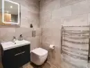 Ensuite bathroom at Robins Nest - thumbnail photo