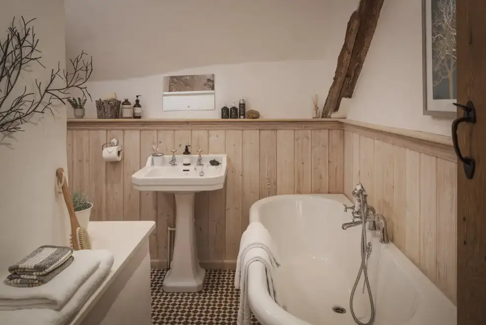 Ensuite bathroom at Rock Farm