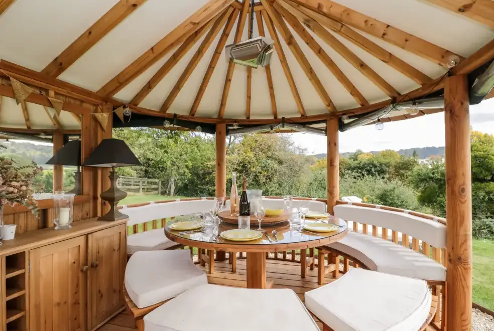 Decked area at Rockstowes House