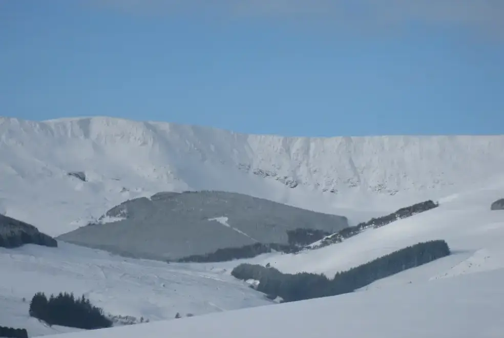 Countryside views at Romantic Cabin Haf with all weather Hot Tub
