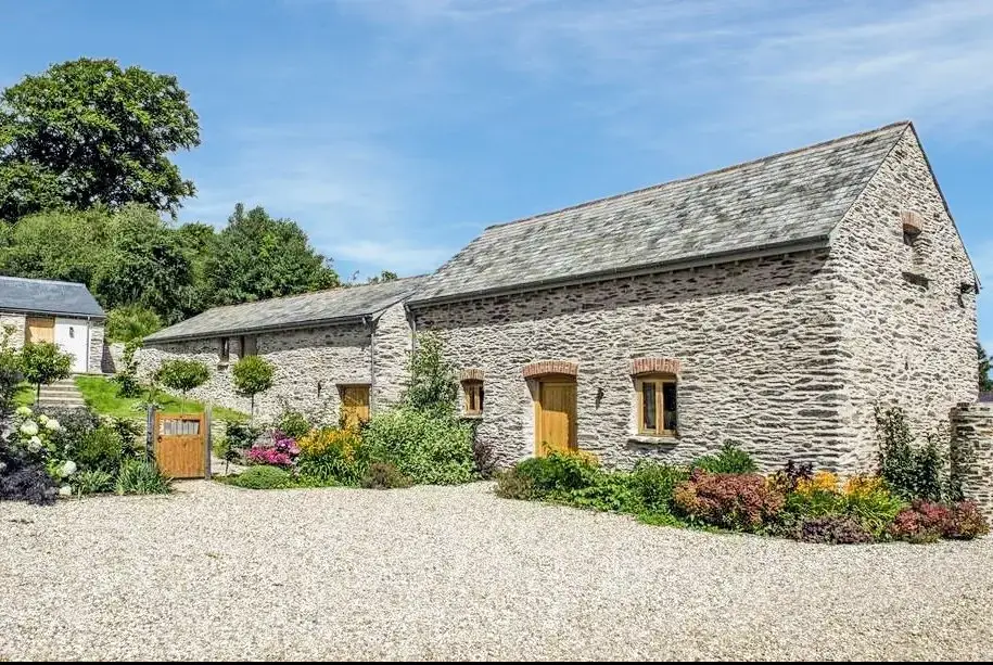Romantic Couple's Retreat in the Brendon Hills, from the outside