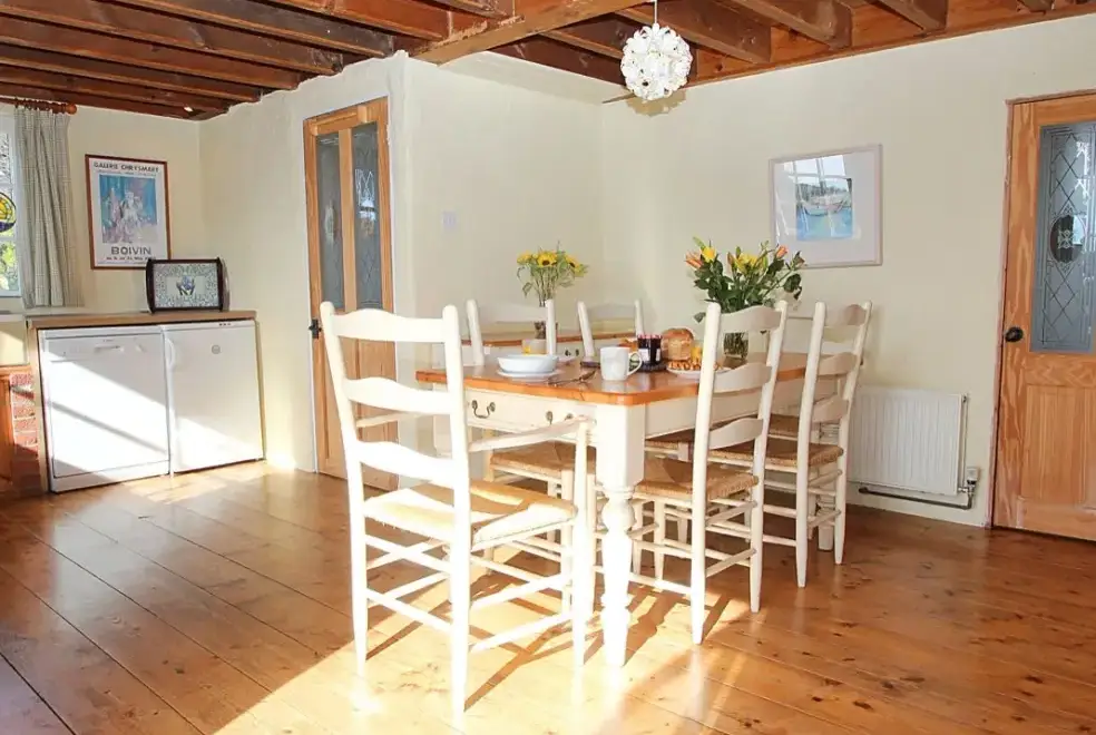 Dining room at Rose Country Cottage