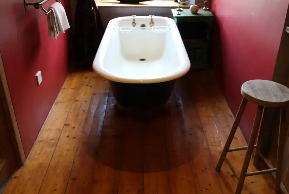 Family bathroom at Rower Fort