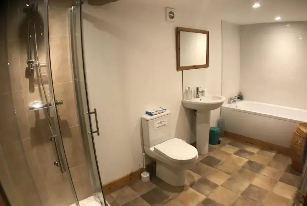 Family bathroom at Ryton Grange