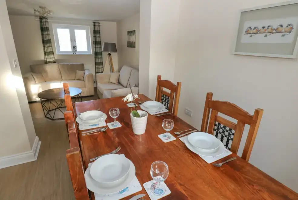 Dining room at Saddlers Cottage, Berllandeg Farm