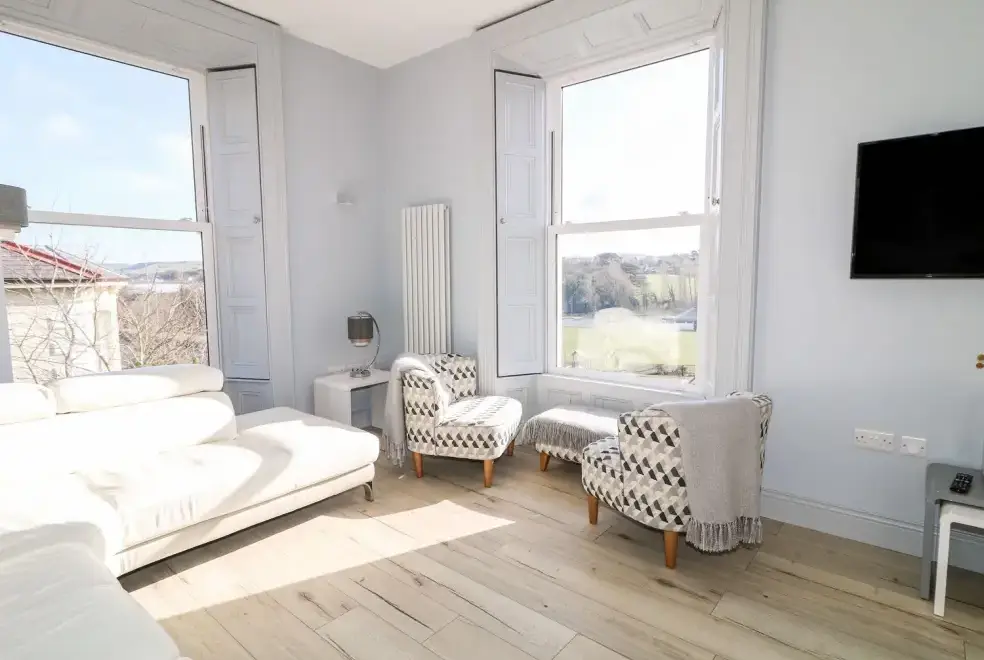 Lounge at Sea Breeze