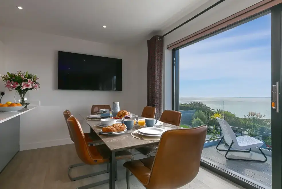 Dining room at Sea Sands