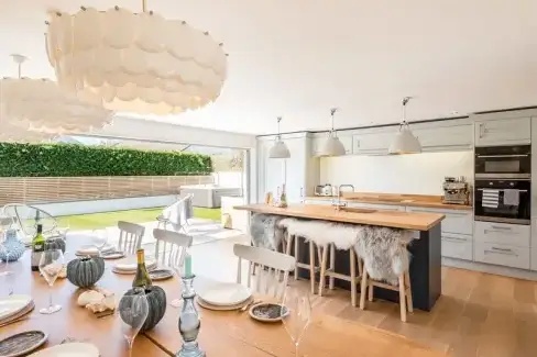 Kitchen/diner at Seastar, Cornwall