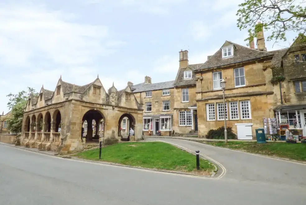 Secret Island Yurt, from the outside