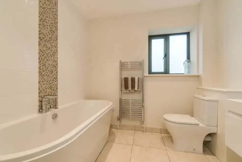 Family bathroom at Seven Ocean Reach