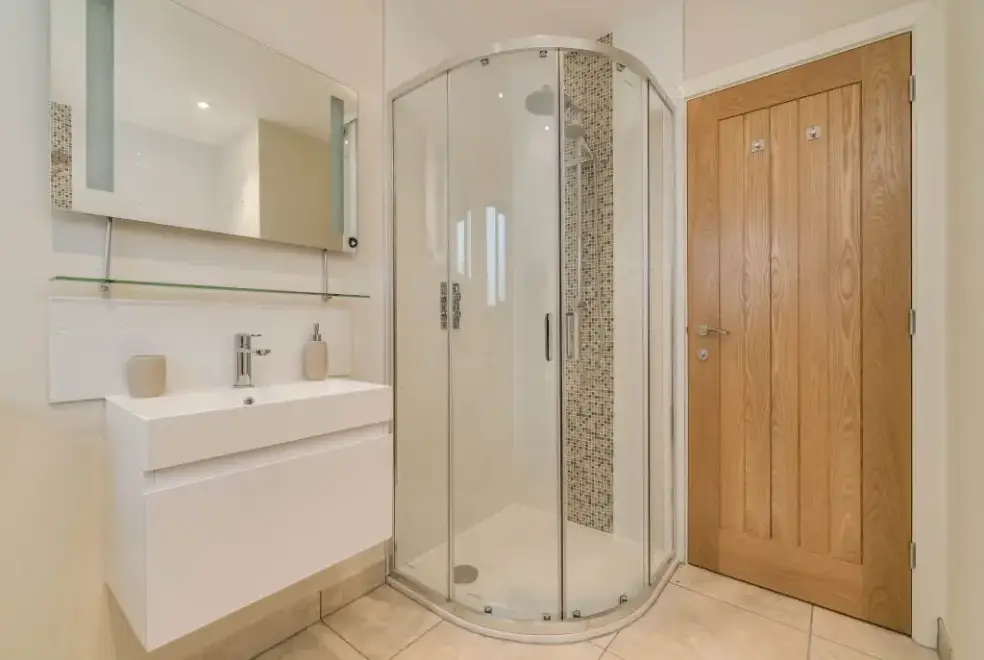 Family bathroom at Seven Ocean Reach