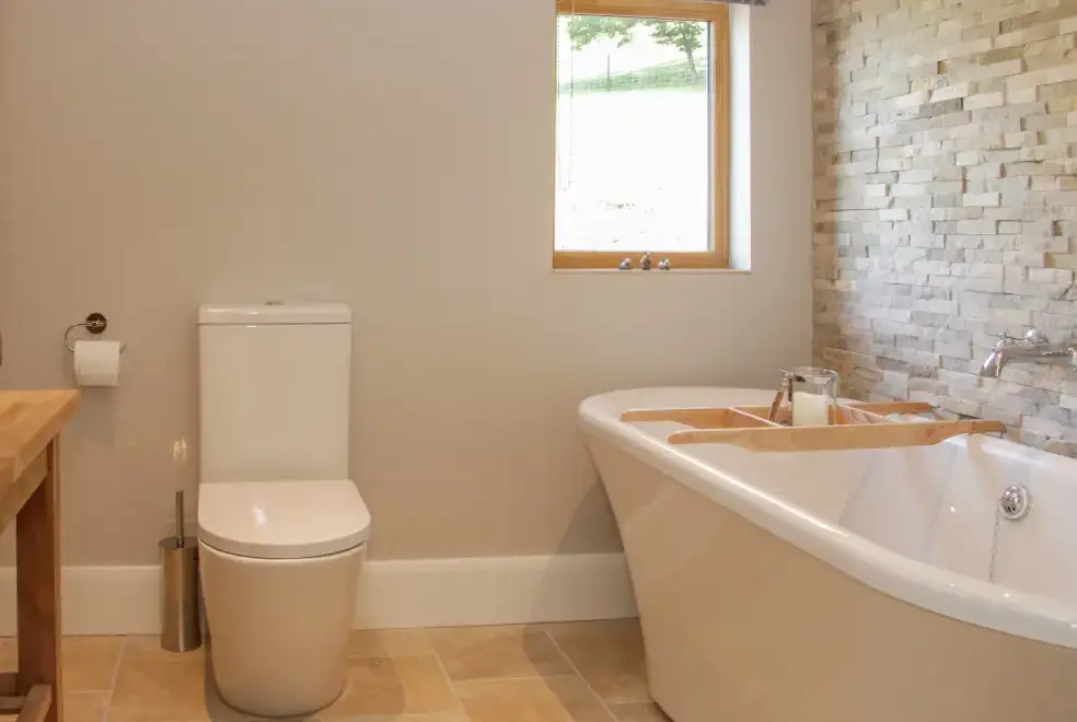 Ensuite bathroom at Shepherd's Rest