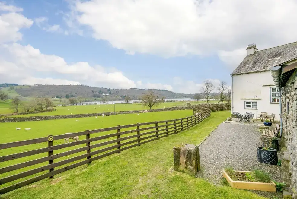 Countryside views at Shepherds Cottage