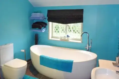 Family bathroom at Shortmead Cottage, Bedfordshire