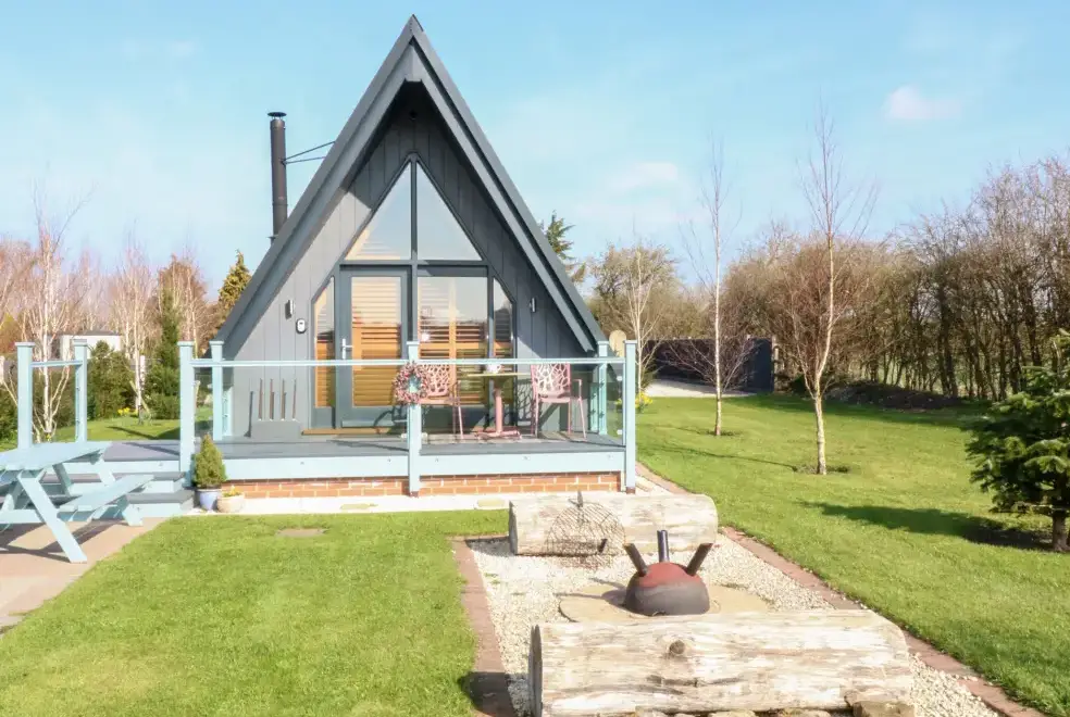 Silver Birch Lodge, from the outside