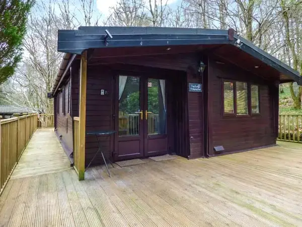 Decked area at Skiptory Woodland Holiday Lodge