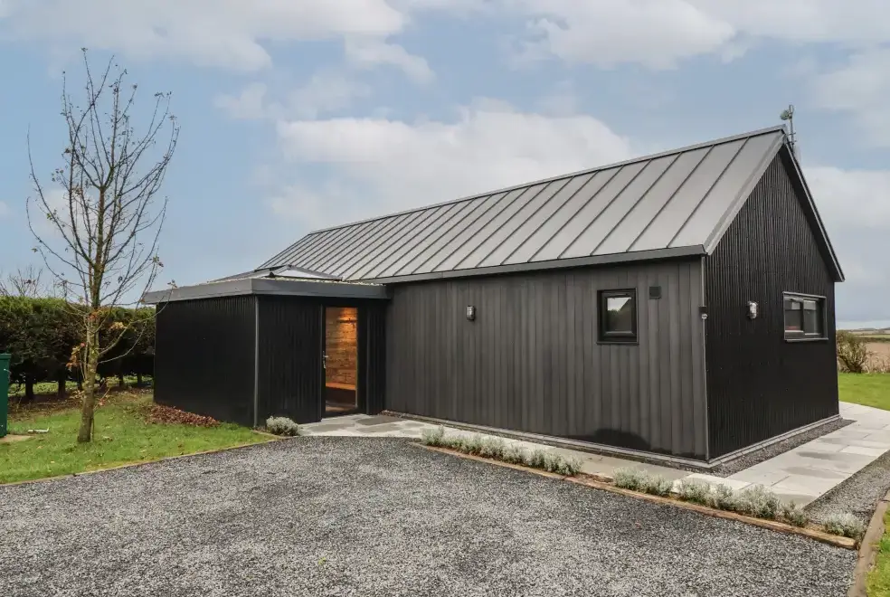 Skylark, from the outside