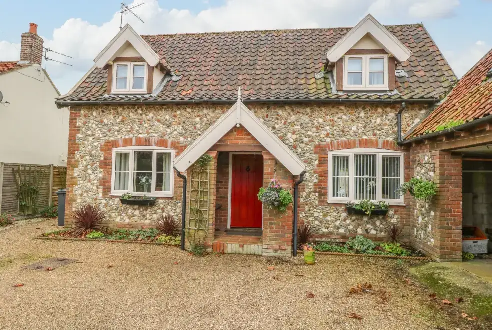 Sleepeezy, from the outside