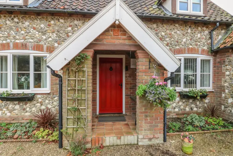 Sleepeezy, from the outside