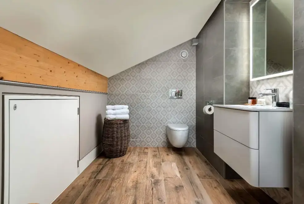 Shower room at Sleeps 10, Gold Award Winning House, M1 rated, ideal for all generations with downstairs bedroom and wet room